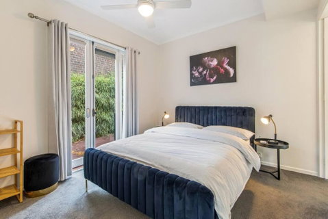 Retreat On George - Accommodation Search 0