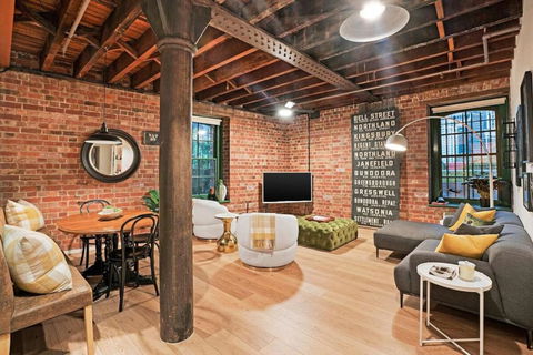 Retro Meets Industrial At Heritage Bond Store - Accommodation Search 0