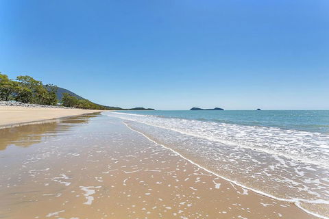 Ribbons Beachfront Apartments Clifton Beach - Accommodation Search 2