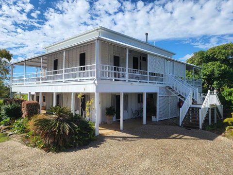 Ribbonwood Bed & Breakfast, Emu Park Qld - Accommodation Search 0