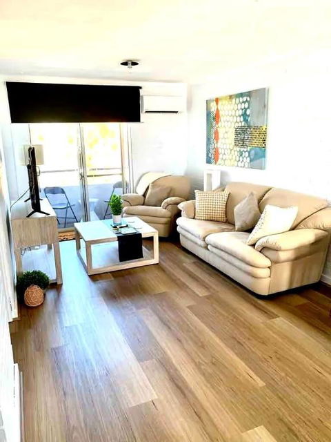 Right In Fremantle - Accommodation Search 0