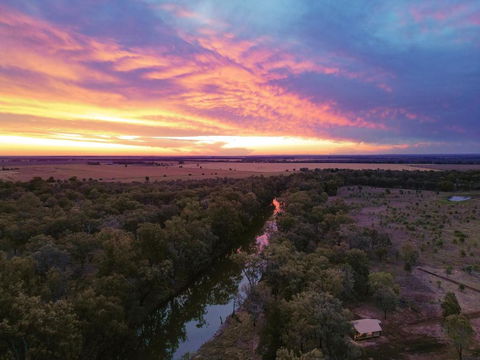 Riverbank Glamping - Accommodation Search 1