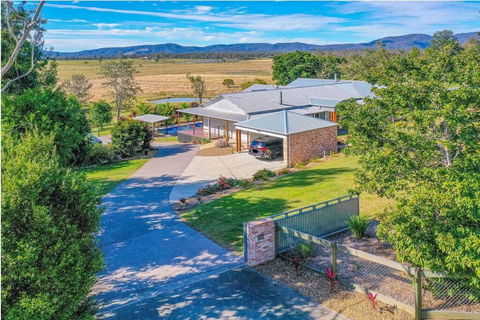 Riverbend Ranch - Accommodation Search 2
