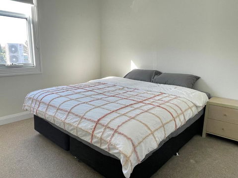 Riverside Hotel - Accommodation Search 0