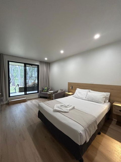 Riverside Motel & Marina - Accommodation Search 0