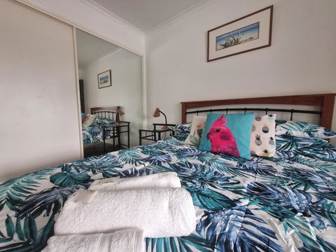 Residential Two-bedroom Unit On The Strand, Self-check In, Wi-fi - Accommodation Search 2