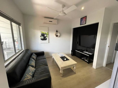 Relax At Trinity Beach Getaway, Blue Lagoon, Trinity Beach - Accommodation Search 2