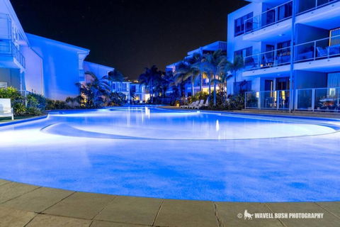 Sand Dunes Resort Stunning Beachfront Apartment - Accommodation Search 0