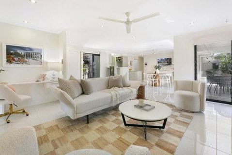 Riviera Road Miami - 4BRM Dual Villa - Accommodation Search 0