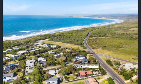 Roadknight Ocean Road View 236 - Accommodation Search 2