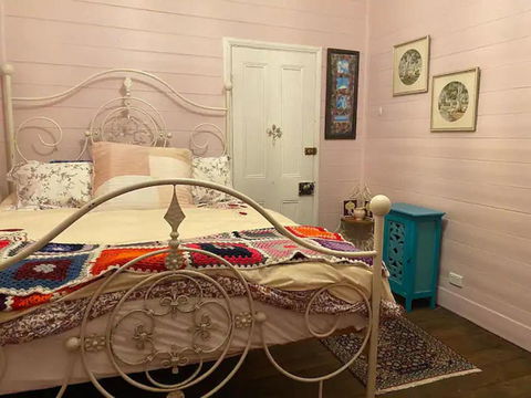 Robbie Burns Hotel Wyndham - Accommodation Search 2