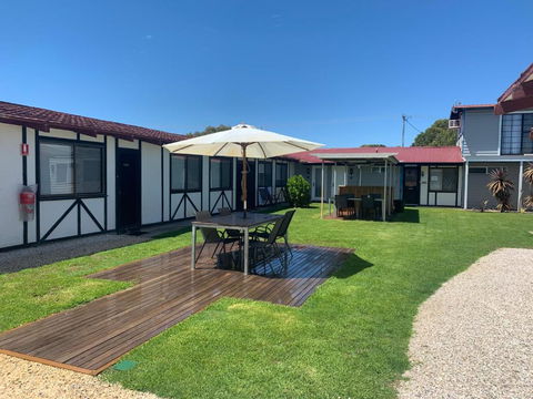 Robe Nampara Cottages - Accommodation Search 0