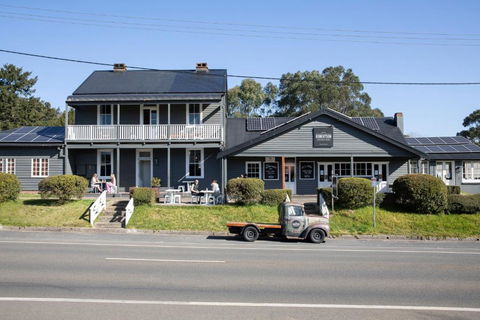 Robertson Public House And Kitchen - Accommodation Search 0