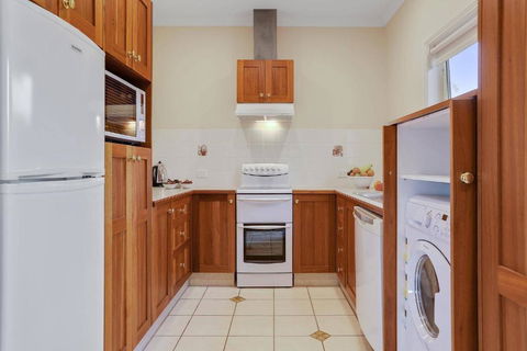 Robyn\'s Nest Lakeside Resort - Accommodation Search 3