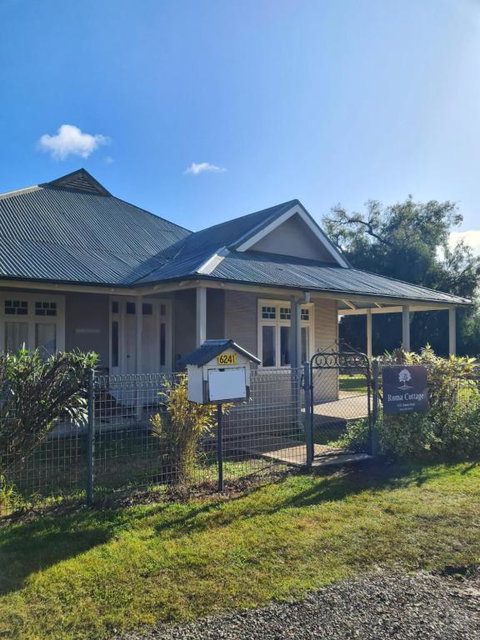 Roma Cottage On Roma Orchard - Accommodation Search 1