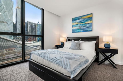 Rooftop Pool 2BR Apartment At Marvel Stadium With Free Parking - Accommodation Search 3
