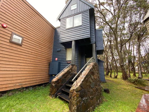 Ropers - Accommodation Search 0