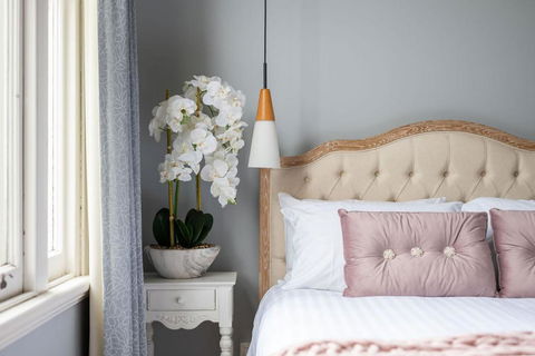 Rose Villa Heritage Home With Parking & WiFi - Accommodation Search 1