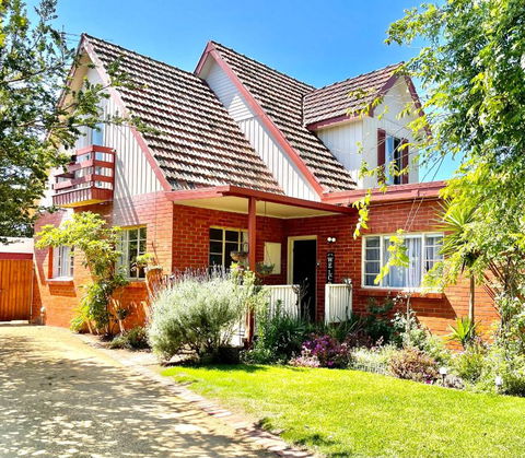Rosehaven On Rosebud - Accommodation Search 0