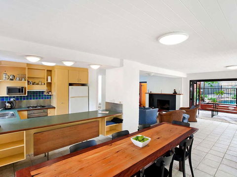 Ross Cres Spacious Private Beach House - Accommodation Search 3