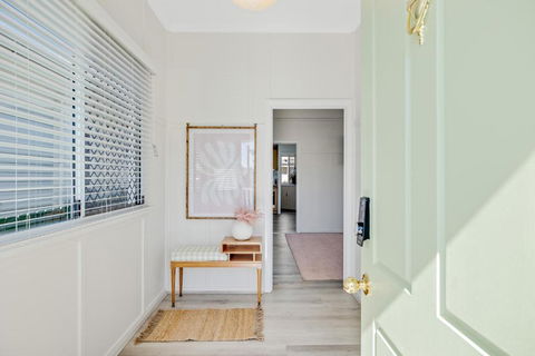 Sage Cottage! CBD Perfection! - Accommodation Search 3