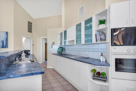 Sail Away - Aldinga Beach - C21 SouthCoast Holidays - Accommodation Search 2