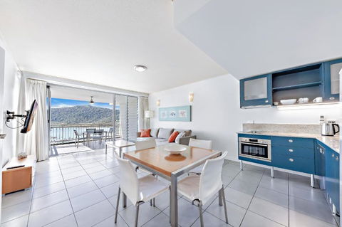 Sails On The Sea - Club Wyndham - Accommodation Search 1
