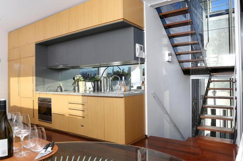 Saint George - The Townhouse - Accommodation Search 3