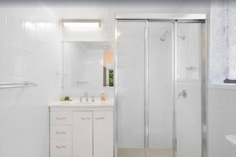 Salerno - Hosted By Burleigh Letting - Accommodation Search 3