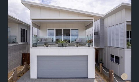 Salt Zen Holiday Townhouse - Accommodation Search 0