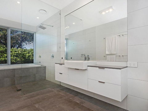 Saltwater Lodge - Accommodation Search 3
