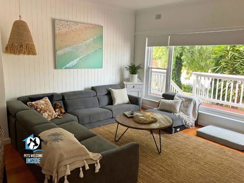 Saltwater Sunsets Seaside Haven With Ocean Views - Accommodation Search 1