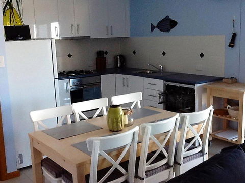 Salty Air Apartments Kingscote Kangaroo Island - Accommodation Search 1
