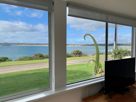 Salty Dog - Accommodation Search 3