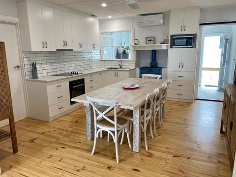 Salty Dog - Accommodation Search 1