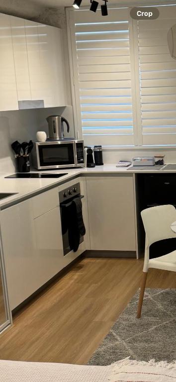 Sam The Central Studio - Accommodation Search 3