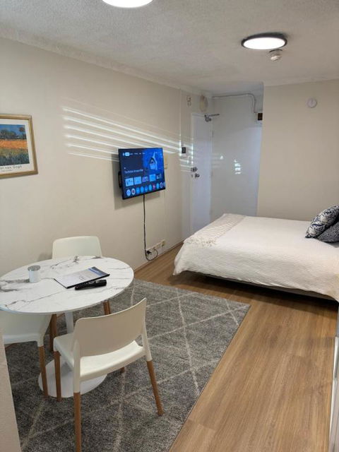 Sam The Central Studio - Accommodation Search 1