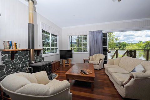 Samford Lakes - Accommodation Search 0