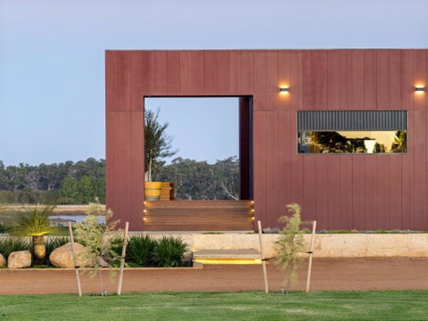 Samphire Chalet Tuart - Accommodation Search 0