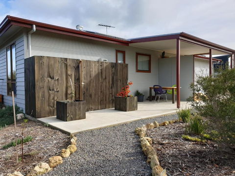 Samphire: Coorong Accommodation - Accommodation Search 2