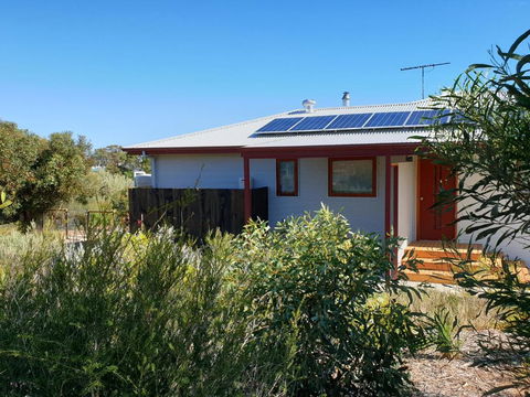 Samphire: Coorong Accommodation - Accommodation Search 1