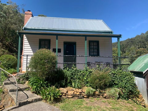 Sancreed Cottage - Accommodation Search 0