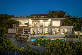 Sanctuary Spaces - Sundowner with Accommodation Search