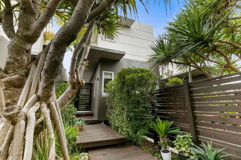 Sanctuary @ Sunshine - Accommodation Search 2