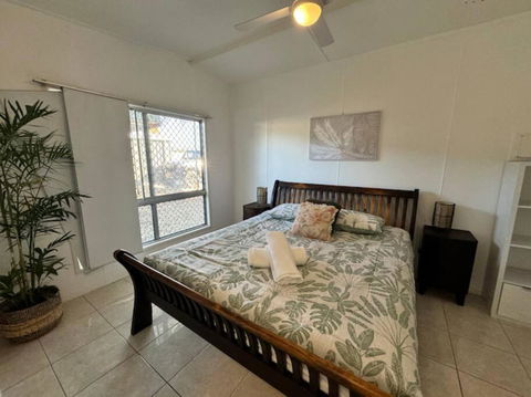 Sand Bars - Spacious, Beach, Pets - Accommodation Search 0