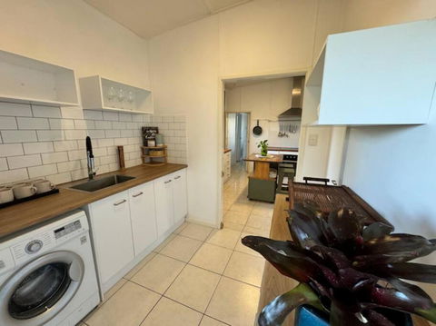 Sand Bars - Spacious, Beach, Pets - Accommodation Search 3