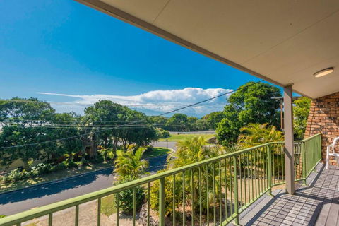 Sand Dunes - Accommodation Search 3