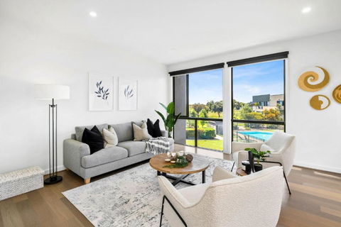 Sands Coastal Villa Close To Pool, Beach And Golf - Accommodation Search 0