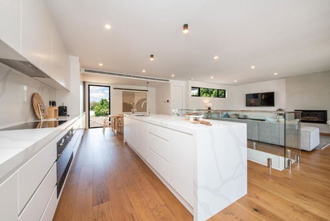 Sandringham Sunshine Escape - Accommodation Search 3