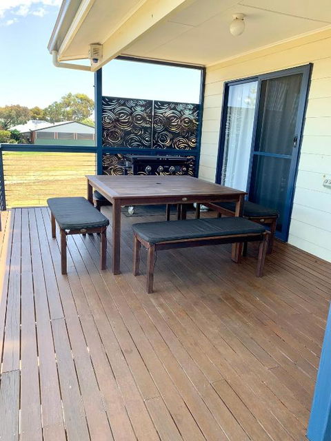 Sandcastle - A Esplanade Place, Stunning Views - Accommodation Search 2